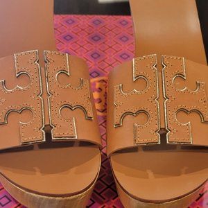 Tory Burch Ines 80mm Wedge Slide Tan/Gold Size 8.5